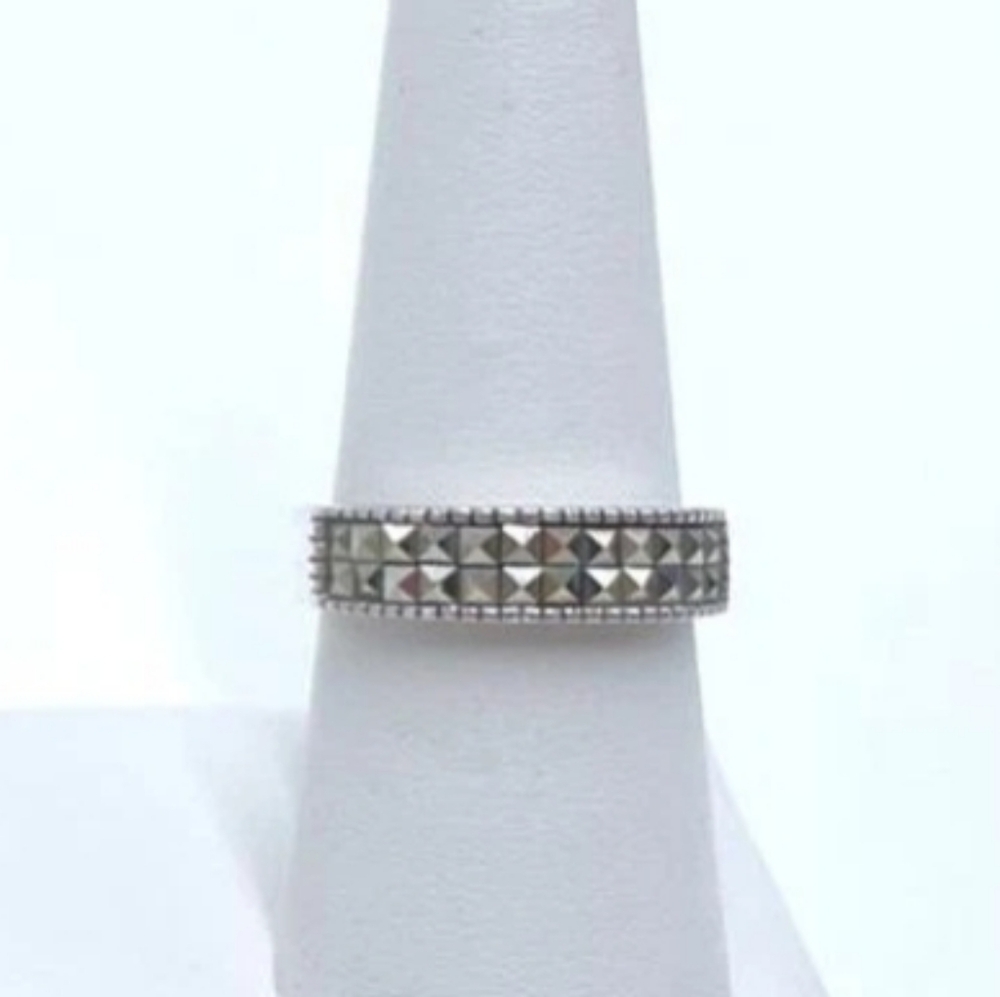 SALE! 925 Sterling Silver & Marcasite Chic Silver Pyramid Studded Ring Sz.8